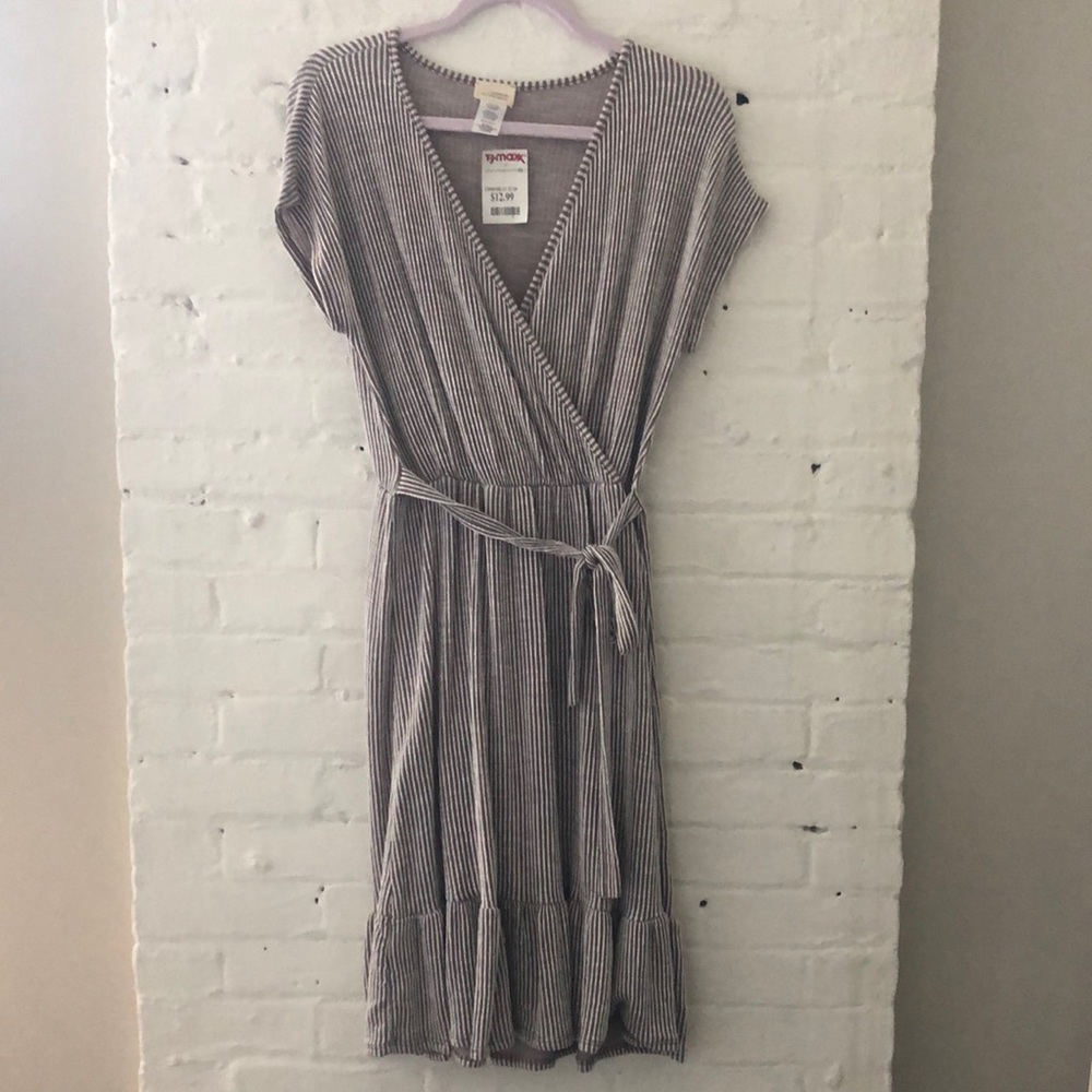 ✨NWT Wrap Dress✨